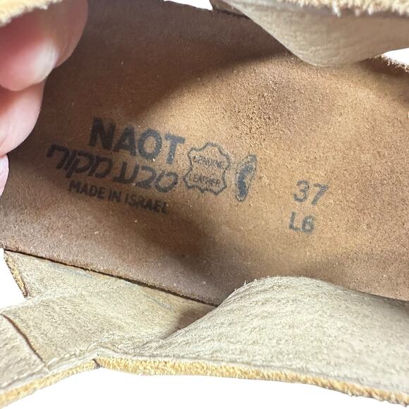 Naot Sandals Sz 37 US 6 Gold Metallic Leather Wedge Comfort Strappy kayla - Picture 9 of 12